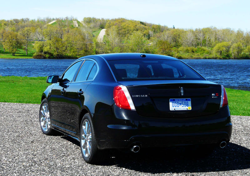 Illustration for article titled 2010 Lincoln MKS EcoBoost: First Drive